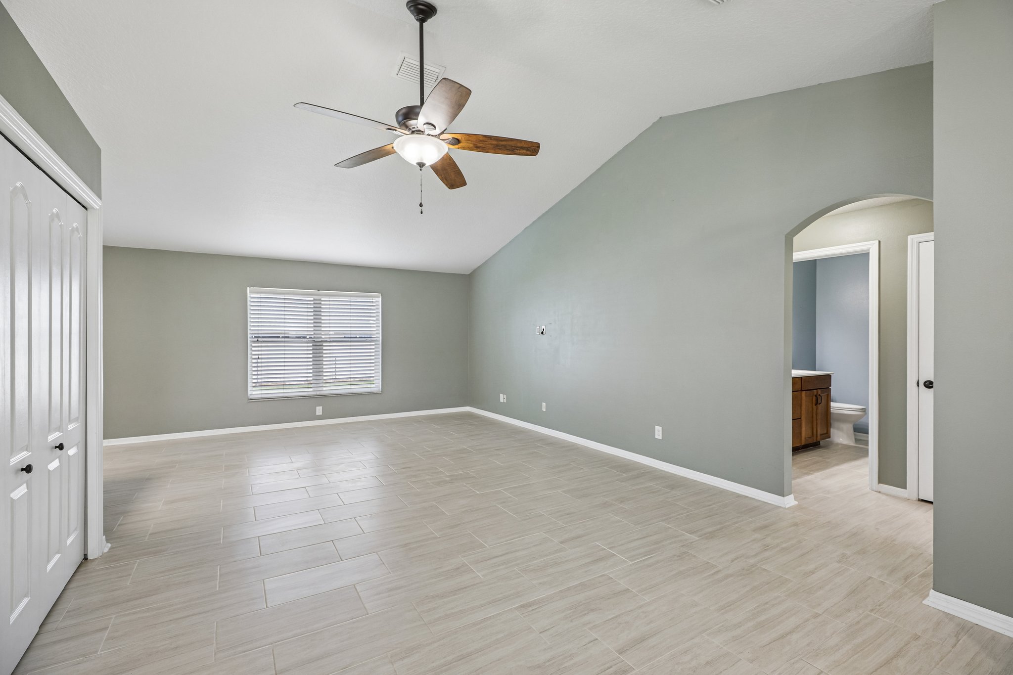 SW 89th Pl-S1208-015.jpg