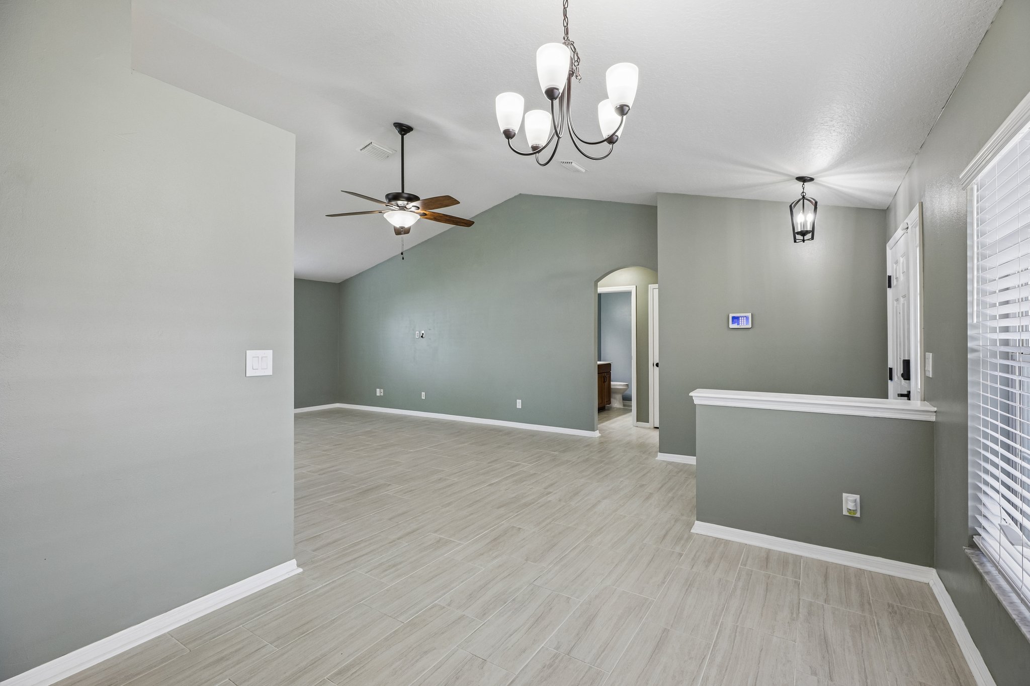 SW 89th Pl-S1208-023.jpg