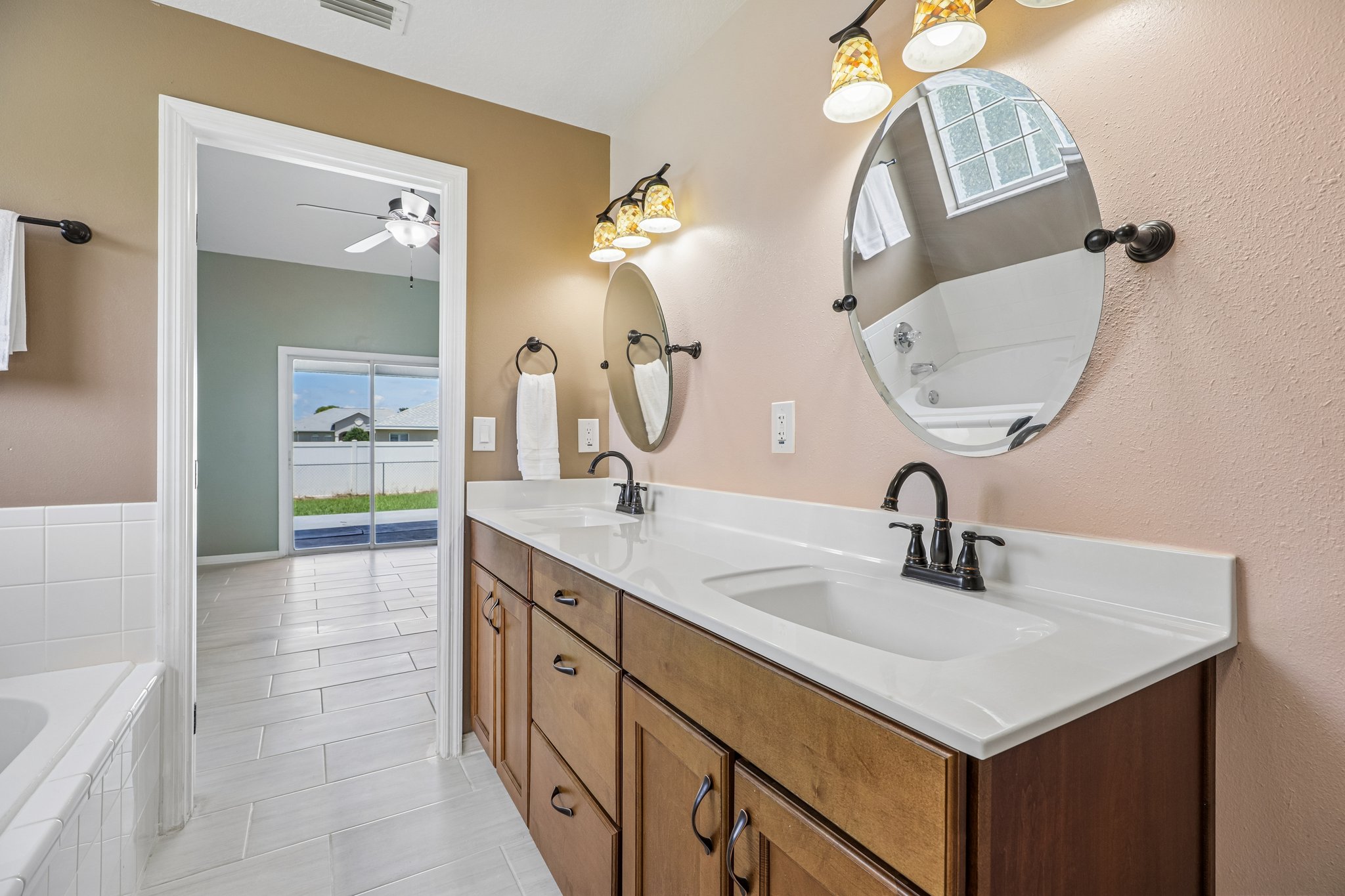 SW 89th Pl-S1208-032.jpg