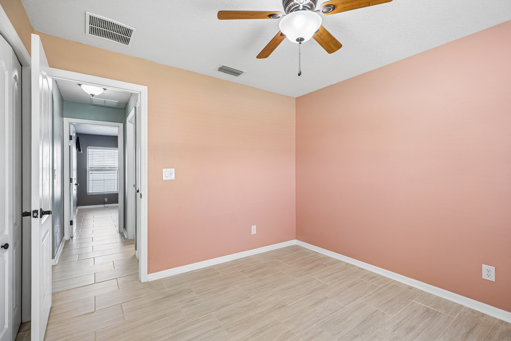 SW 89th Pl-S1208-041.jpg