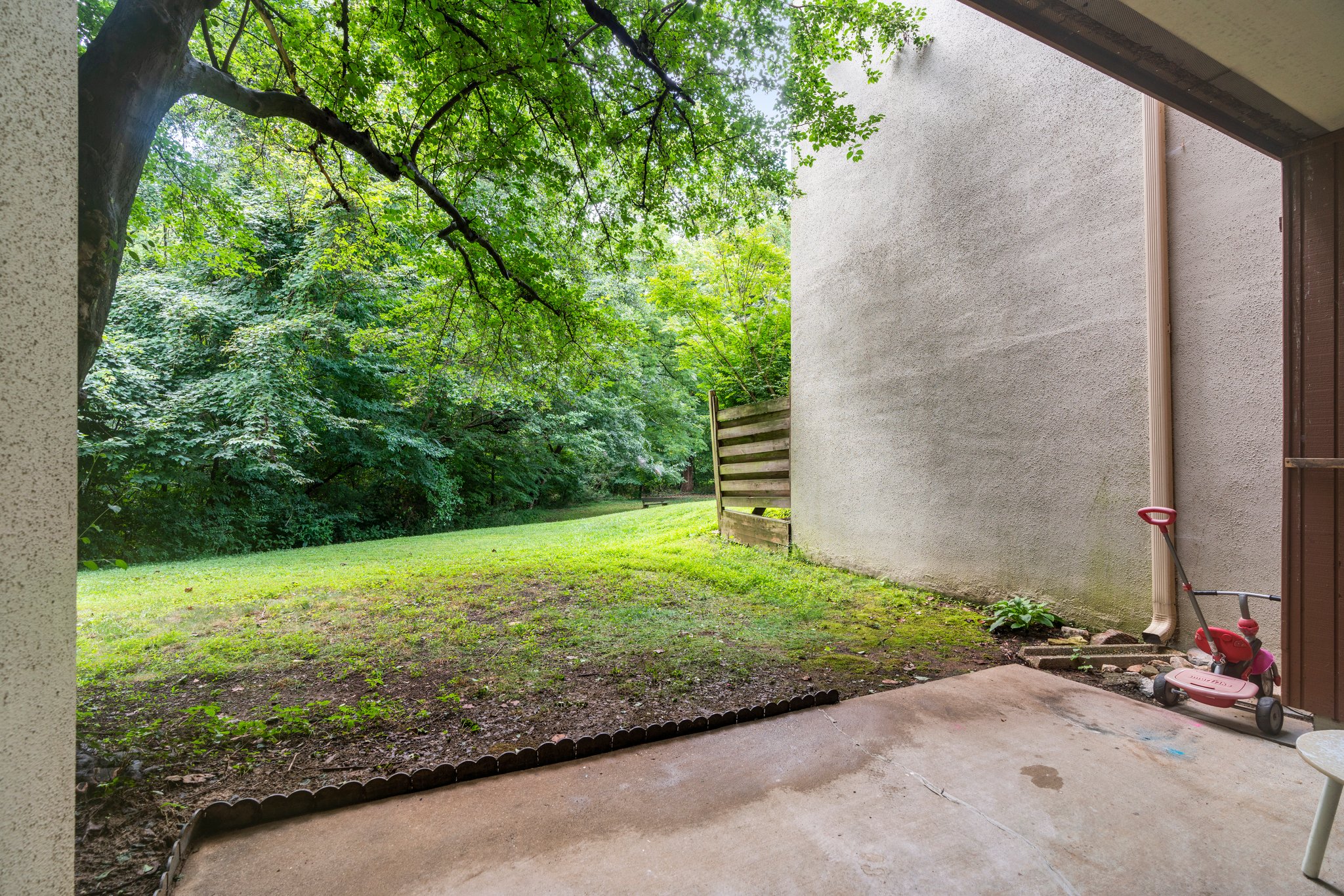 31. Back of house.jpg