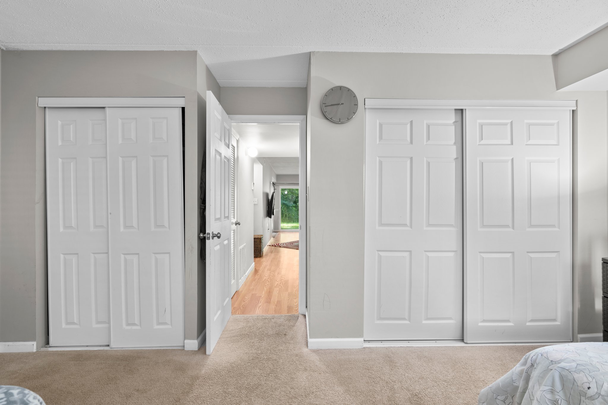 24. Main bedroom.jpg