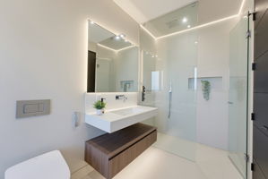  Photo 49