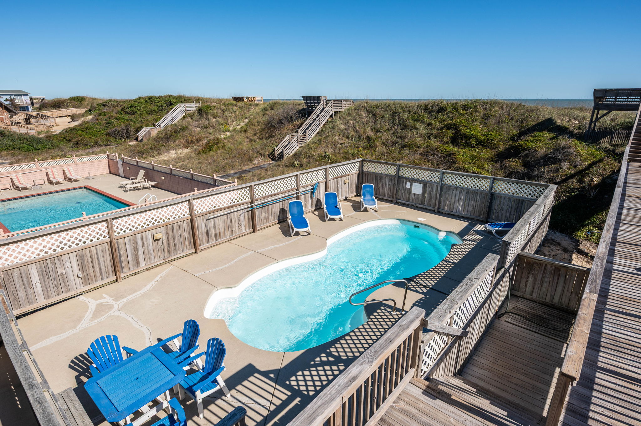 5709-SVDT-Dune-Walkway-Pool-View
