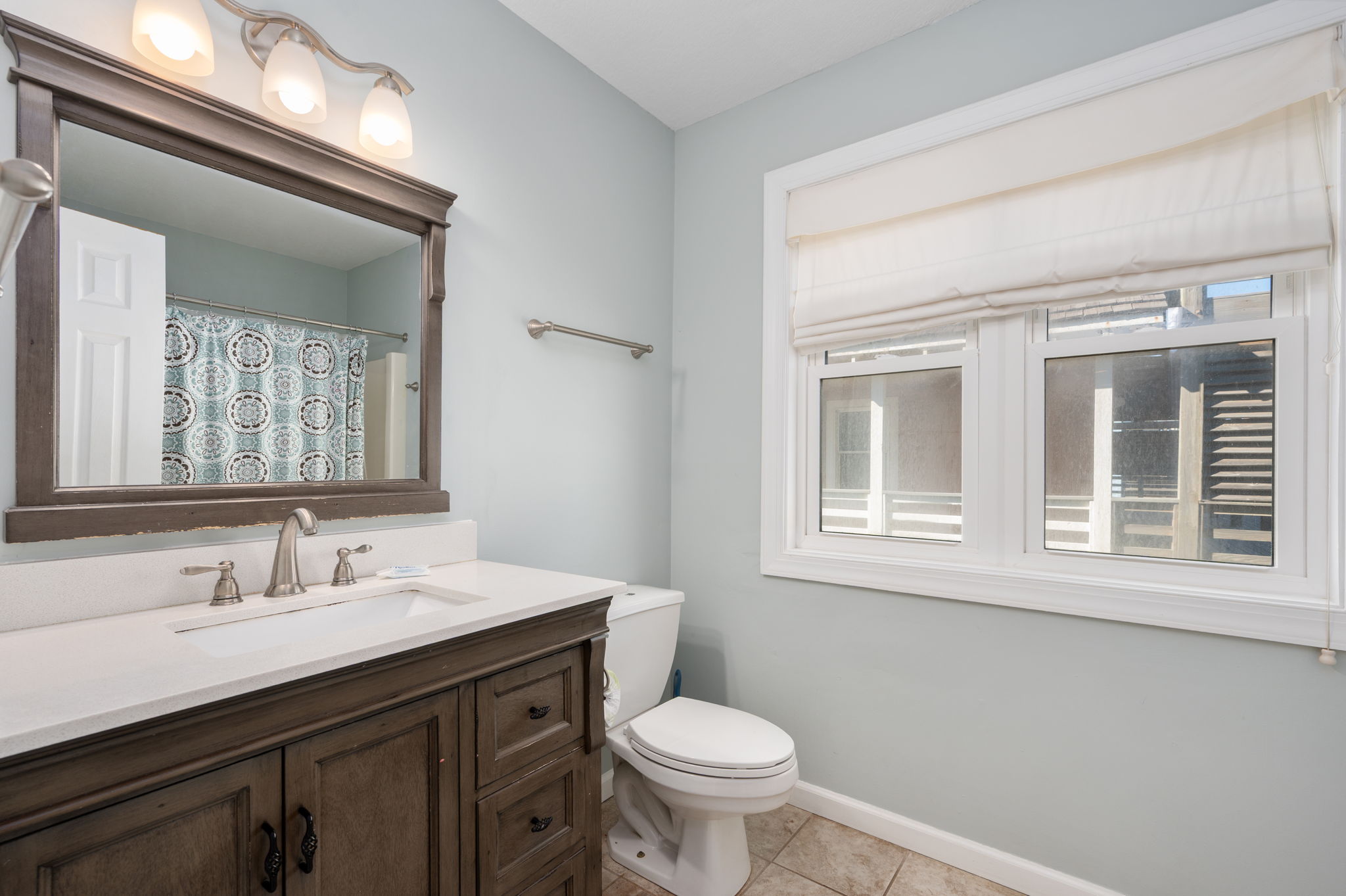 5709-SVDT-ML-Hall-Bath