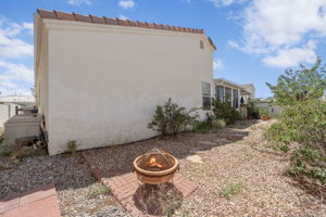 Photo 43