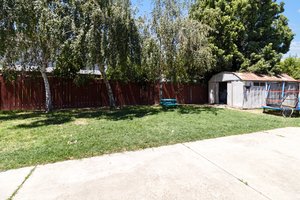  Photo 32