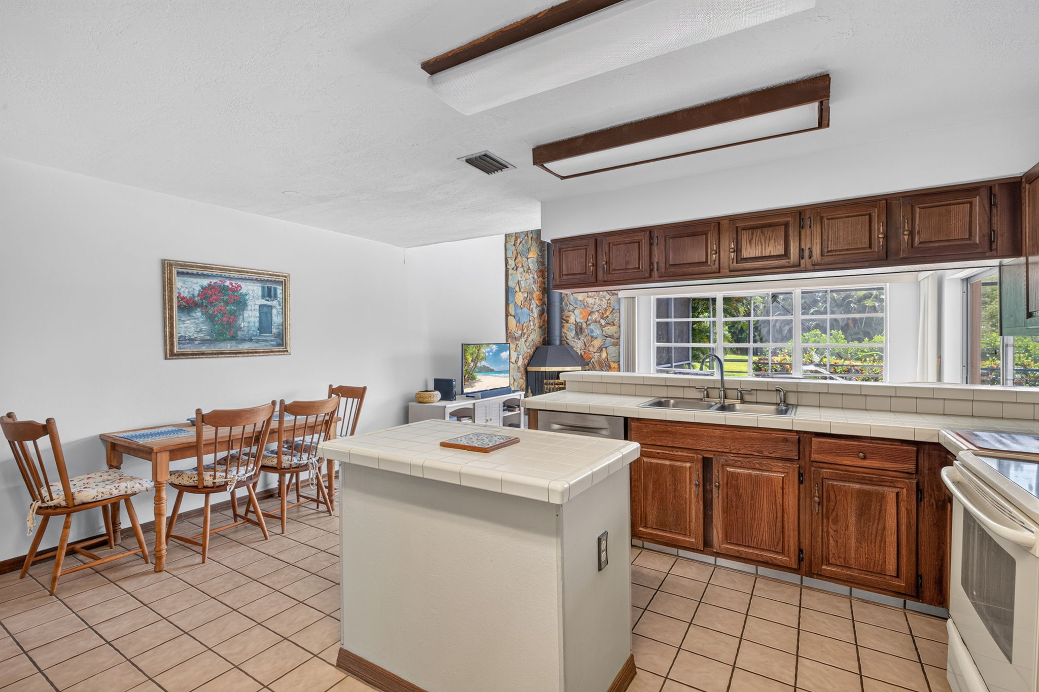Kitchen 1