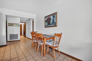 Breakfast Nook 2