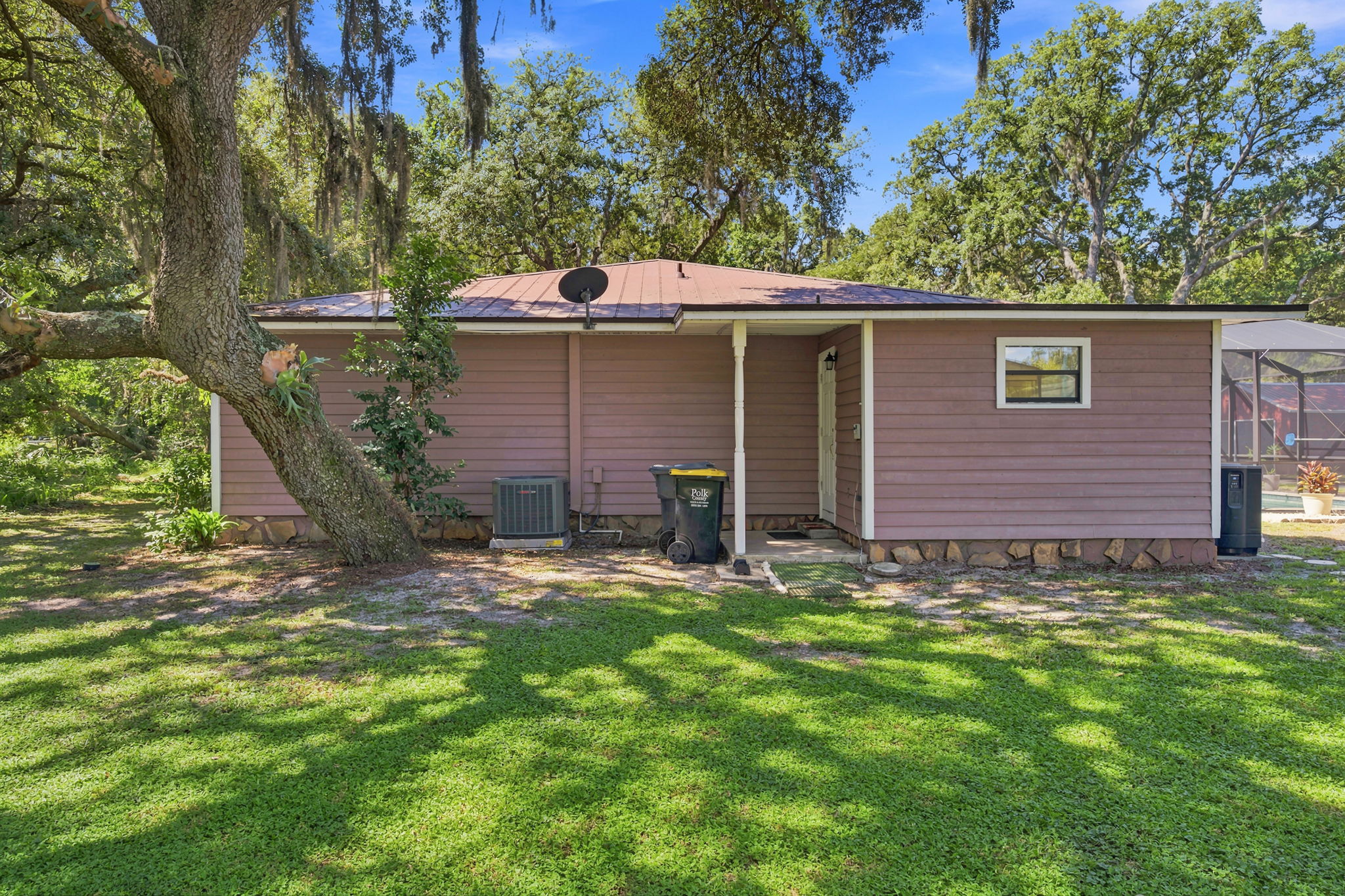 Exteriors (25)