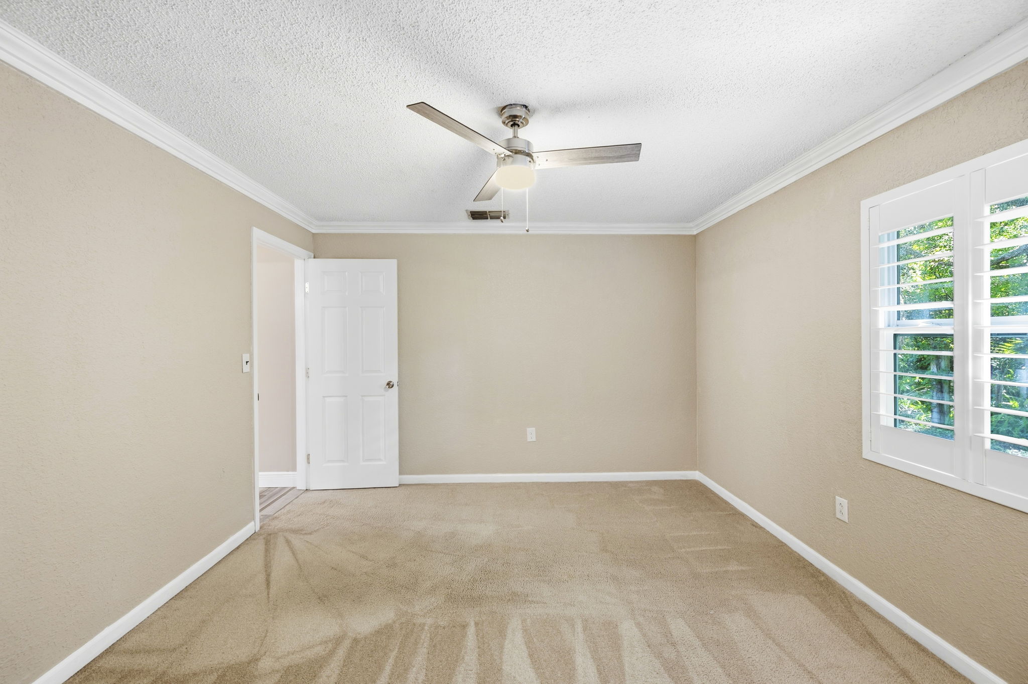 Interiors (26)