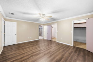Interiors (18)