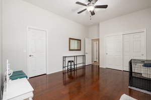 Photo 44