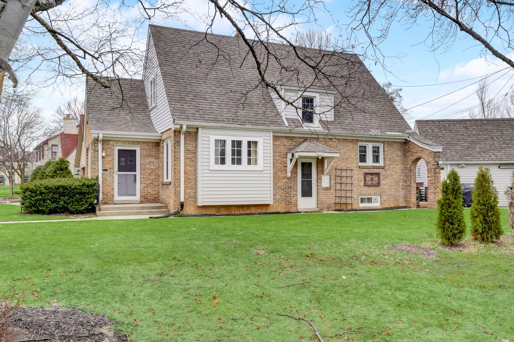 5712 W Fillmore Dr, West Allis, WI 53219 | Zillow Media Experts