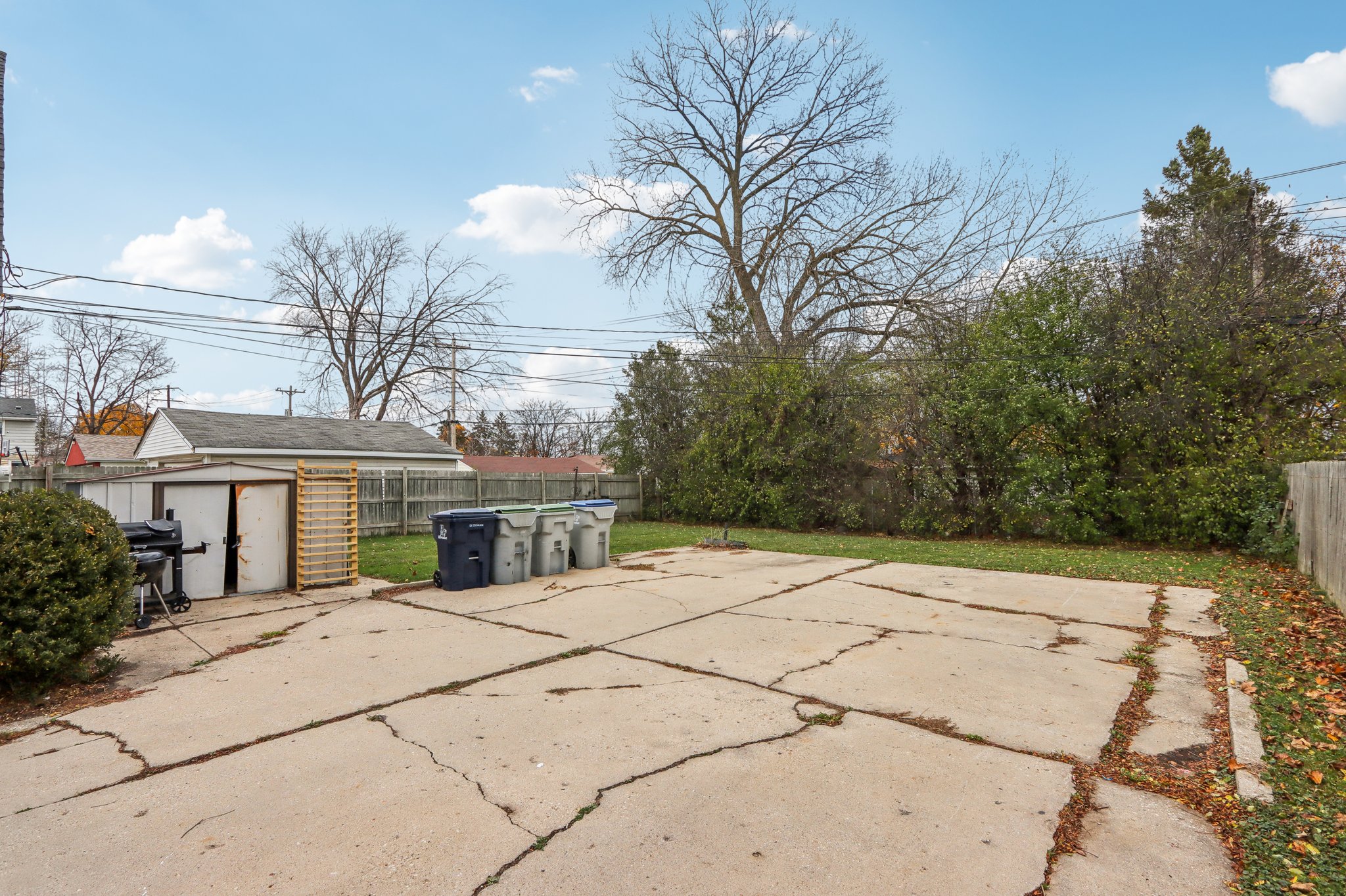 5714-5716 N 87th St-055.jpg