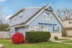 5714-5716 N 87th St-004.jpg
