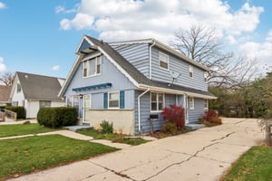 5714-5716 N 87th St-006.jpg