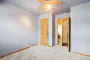 5714-5716 N 87th St-023.jpg