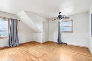 5714-5716 N 87th St-041.jpg