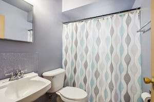 5714-5716 N 87th St-048.jpg