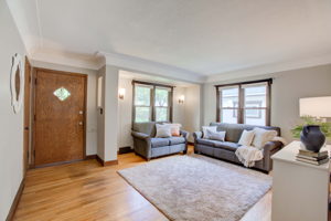 03_Living Room-2