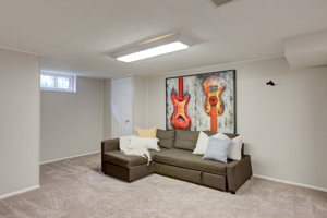 15_Family Room-1