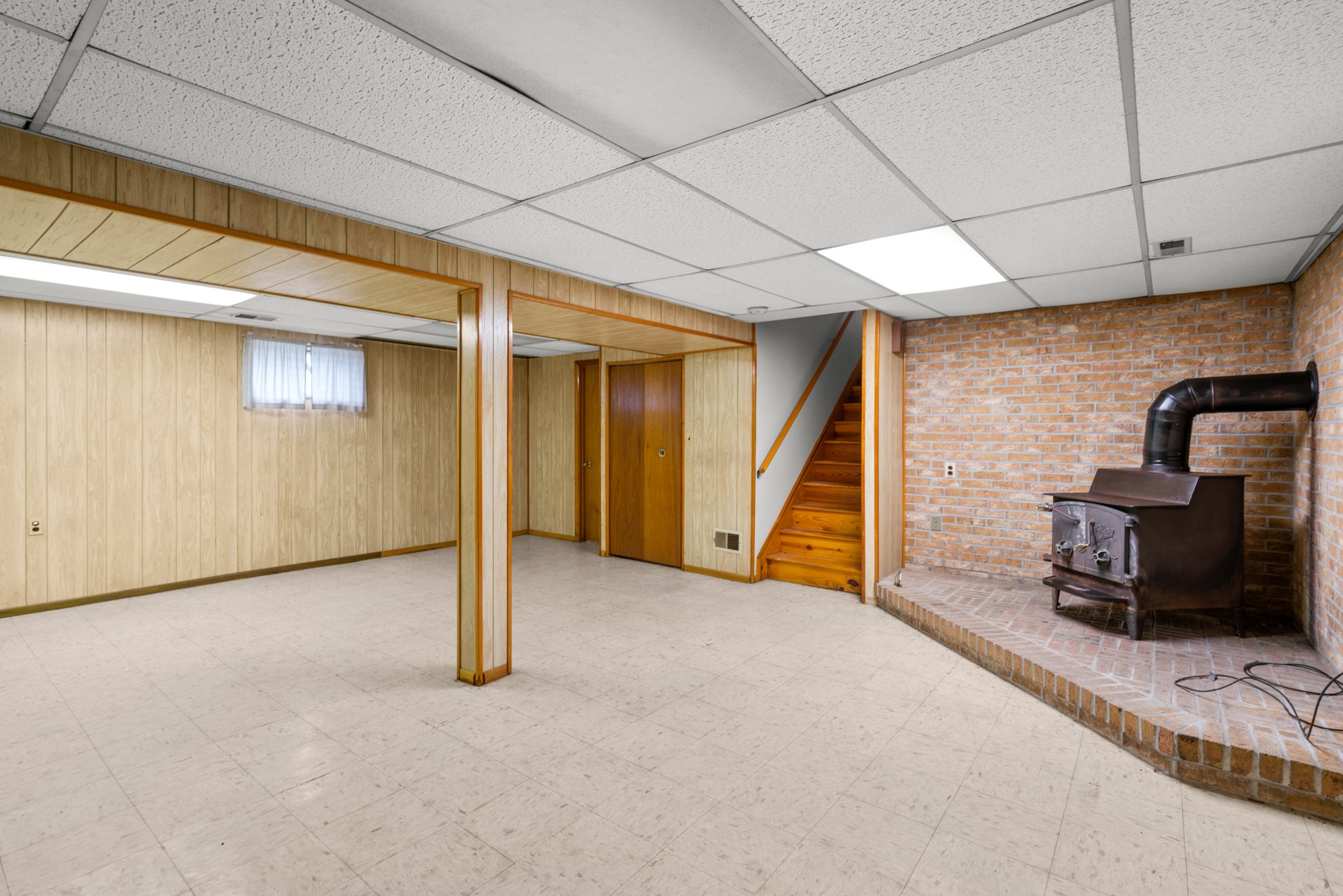 33. Recreation room.jpg