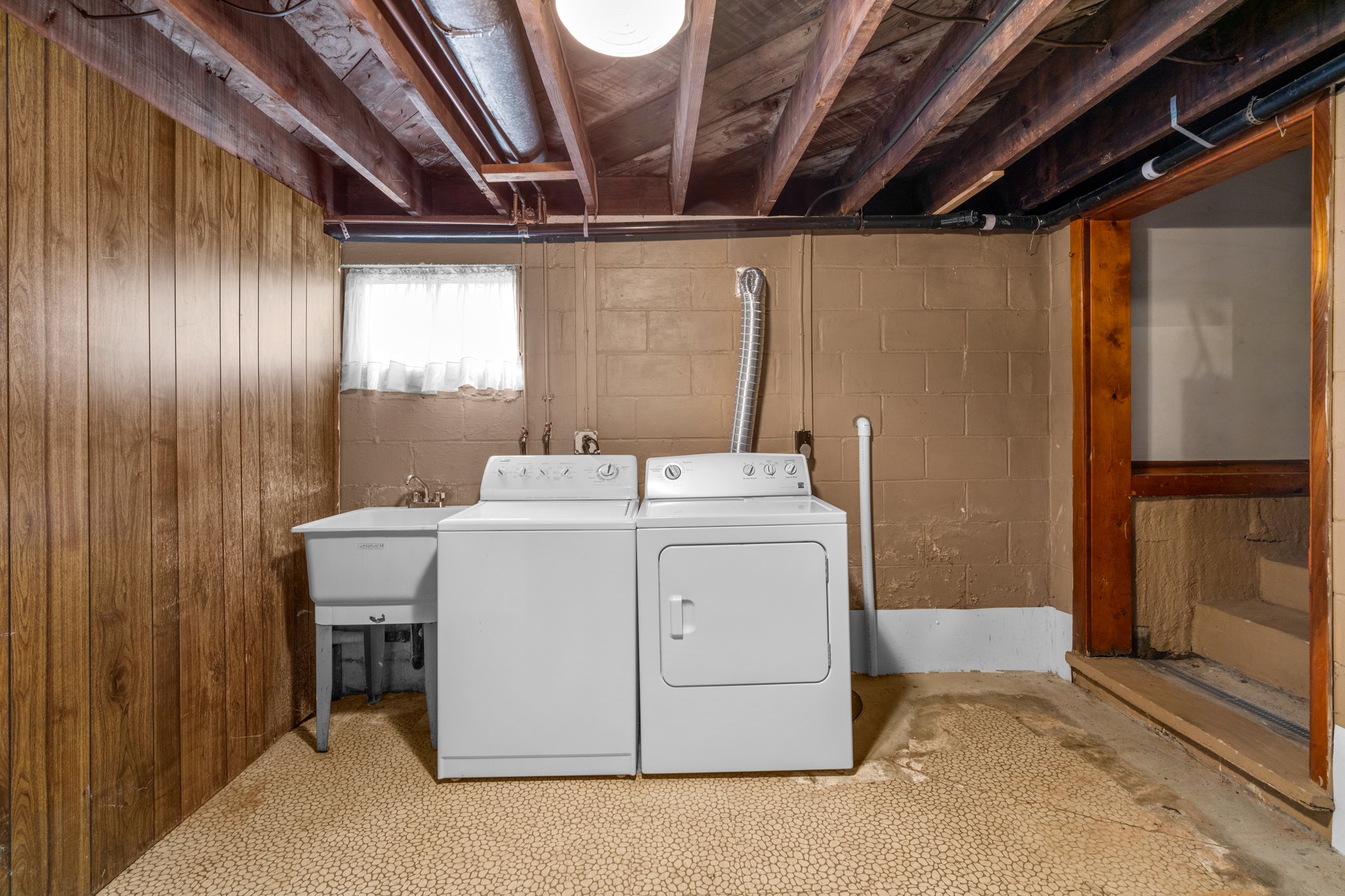 35. Laundry - basement.jpg