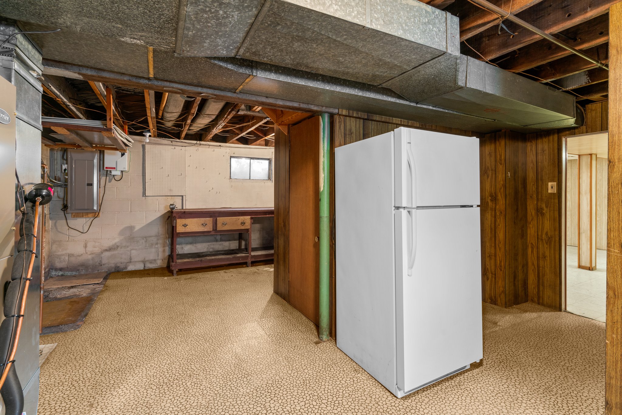 36. Laundry - basement.jpg