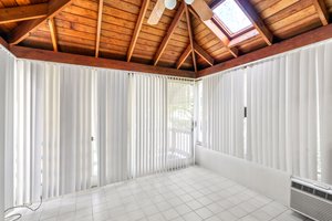 15. Sunroom.jpg