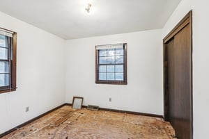 7500 - 5719 Farley St_026.jpg