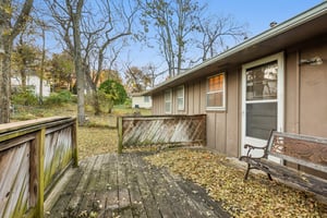 7500 - 5719 Farley St_031.jpg