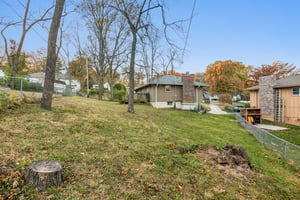 7500 - 5719 Farley St_035.jpg