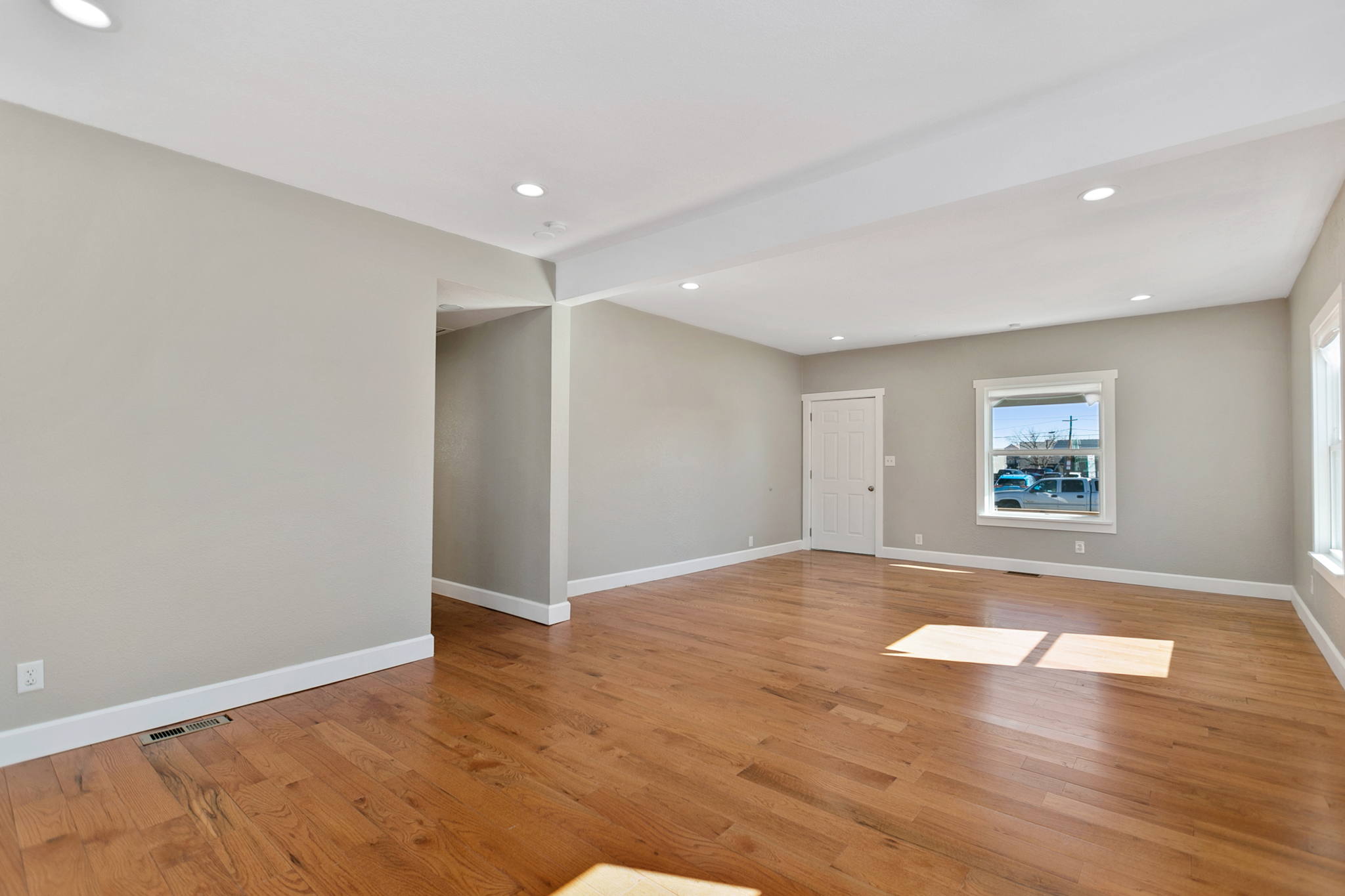 5719 Yukon St, Arvada, CO 80002, USA Photo 6