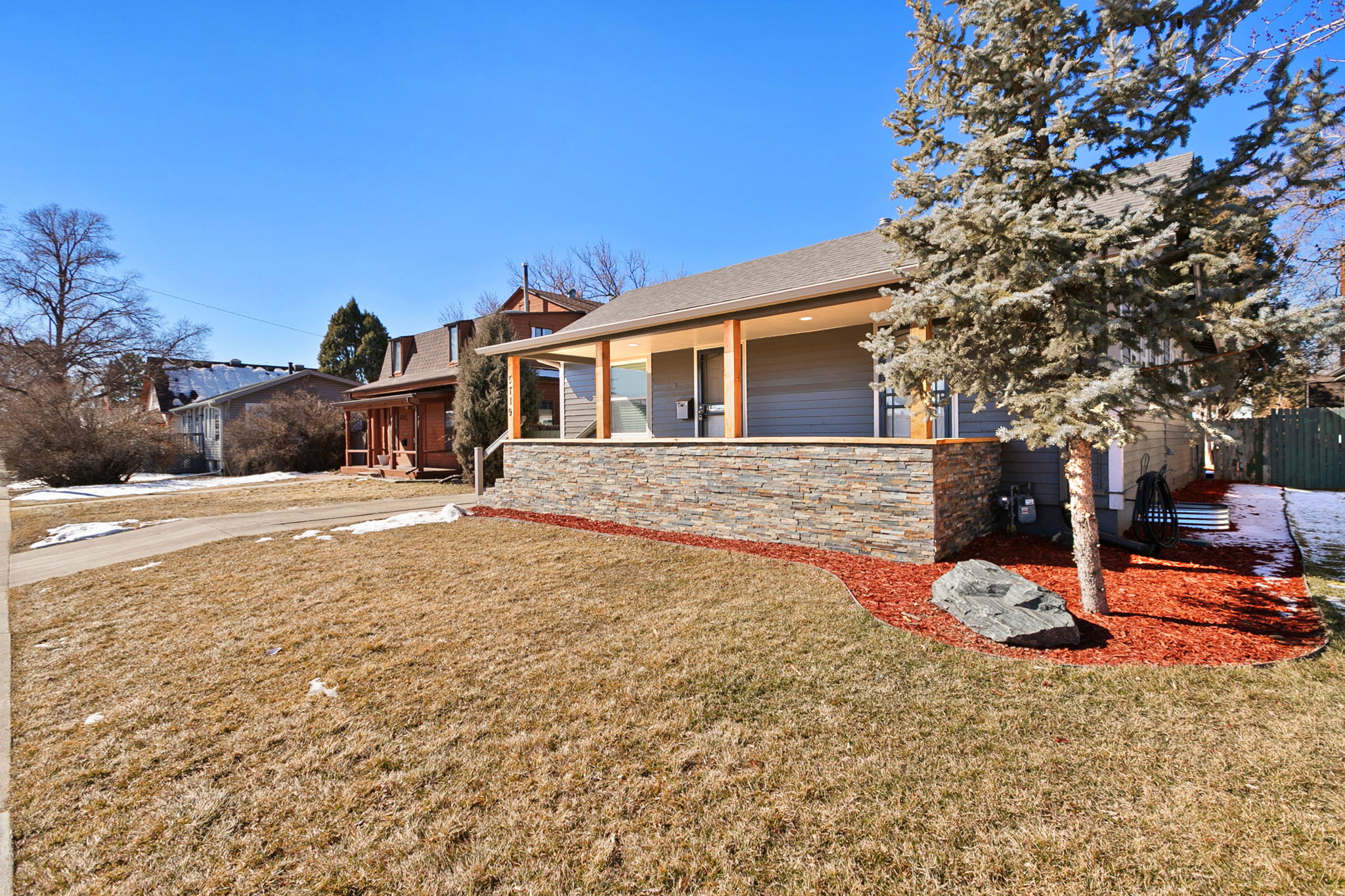 5719 Yukon St, Arvada, CO 80002, USA Photo 2