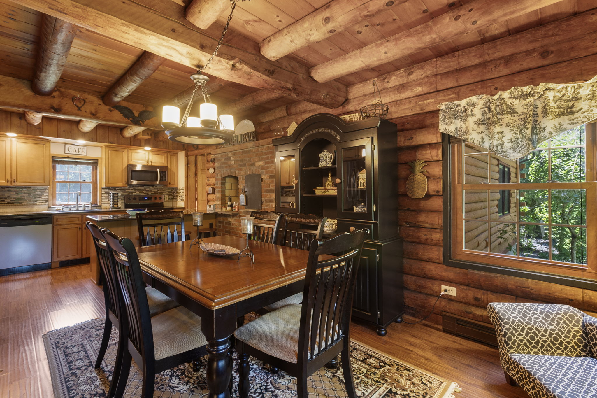  Photo 40