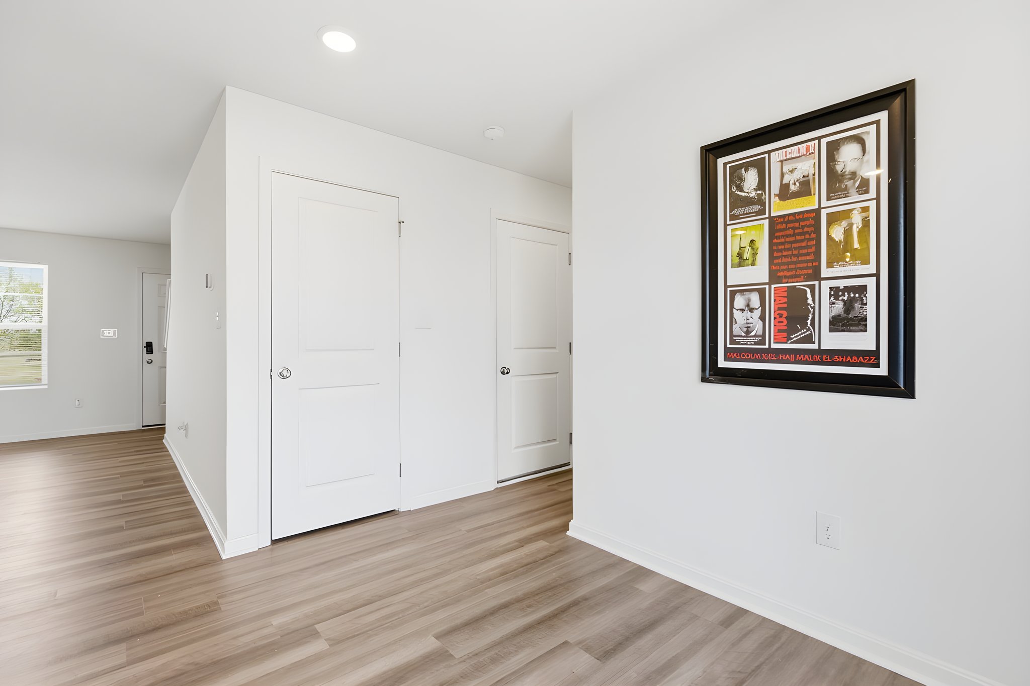 572 Pinehurst Dr-18 furniture removed.jpeg