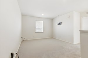 572 Pinehurst Dr-37 furniture removed.jpeg