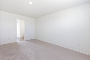 572 Pinehurst Dr-44 furniture removed.jpeg