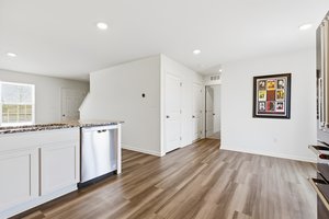 572 Pinehurst Dr-14 furniture removed.jpeg