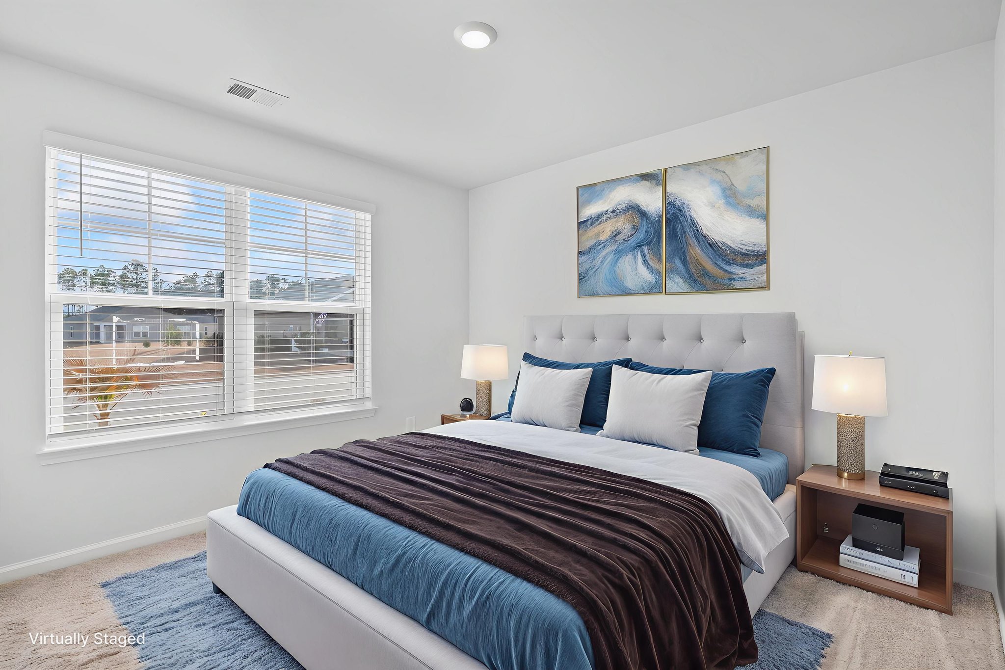 DSC06513 virtually staged.jpeg