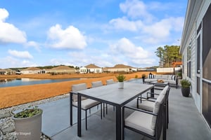 DSC06624 virtually staged.jpeg