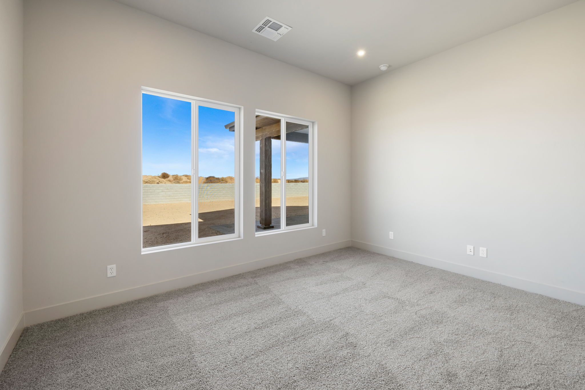 Primary Bedroom (3)