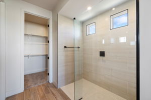 Primary Bathroom (2)