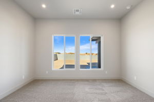 Primary Bedroom (4)