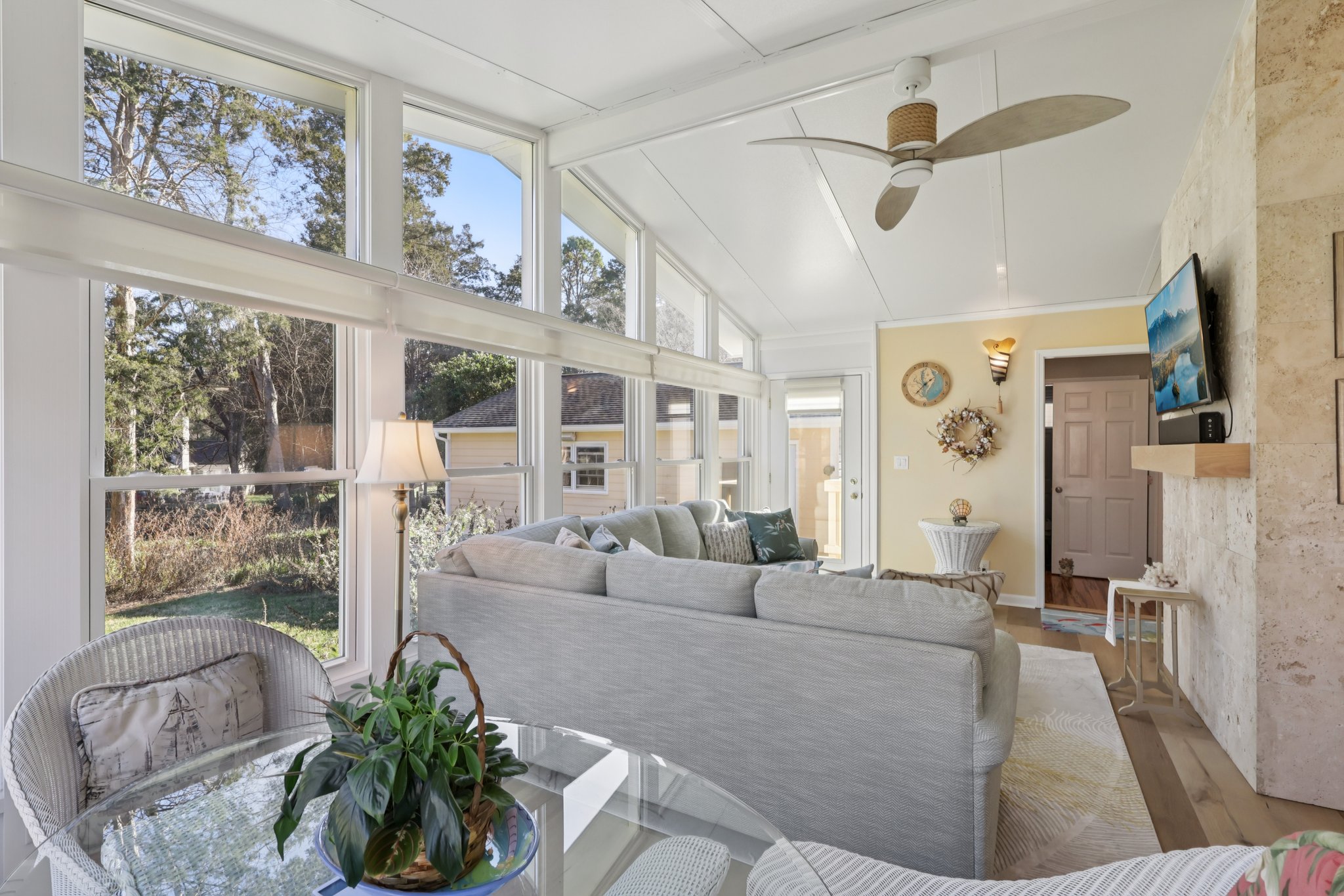 Carmel Station Ave-S1712-042.jpg