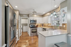 Carmel Station Ave-S1712-018.jpg