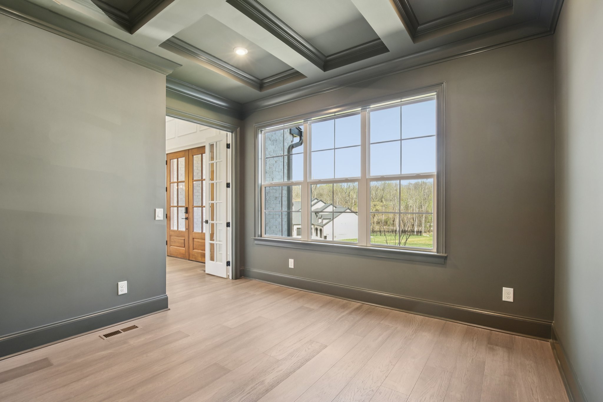 Nola Dr-S2403-050.jpg