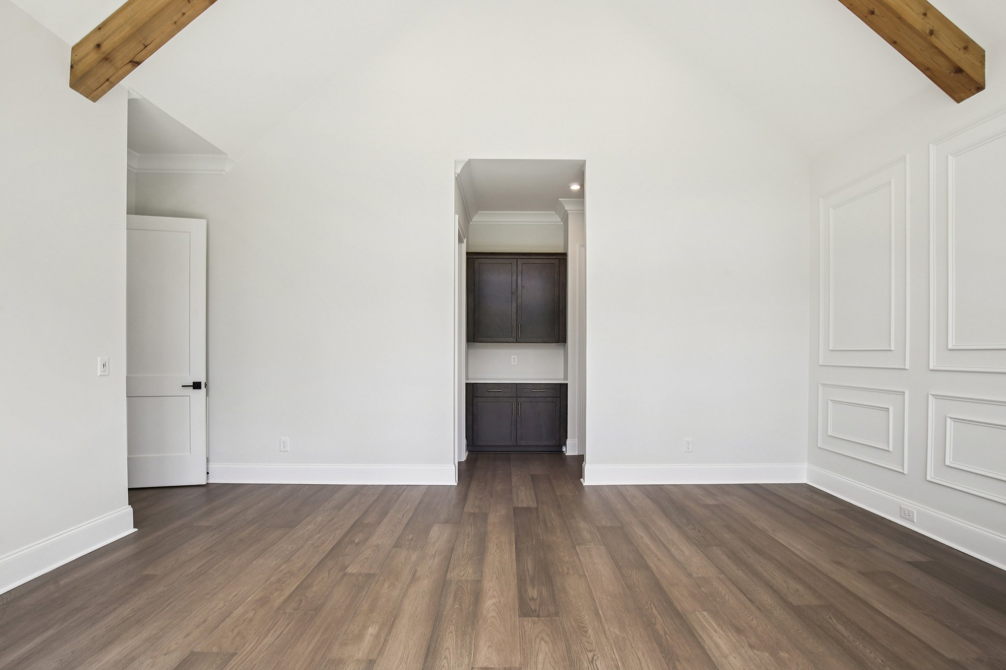 Nola Dr-S2403-062.jpg