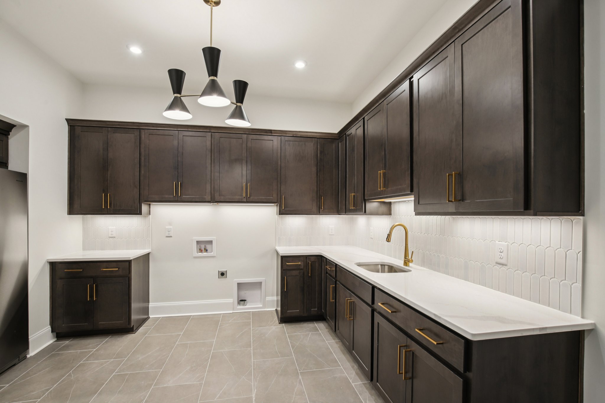 Nola Dr-S2403-088.jpg